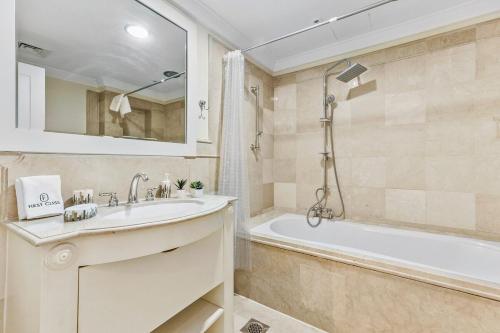 Luxury 6BR JBR Penthouse Panoramic Sea Views, Steps to Marina Beach & The Walk, Dubaï (photo 6)