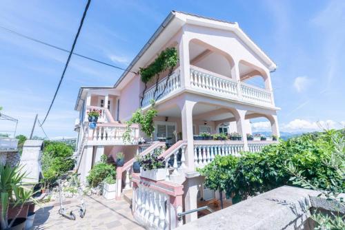 Apartments Barbara – khách sạn tại Supetarska Draga