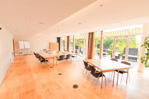 Best Western Plaza Hotel Stuttgart-Ditzingen - image 2