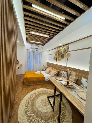 Zen Haven Oasis Free Pool Pet Friendly w Alexa and Netflix, Манила