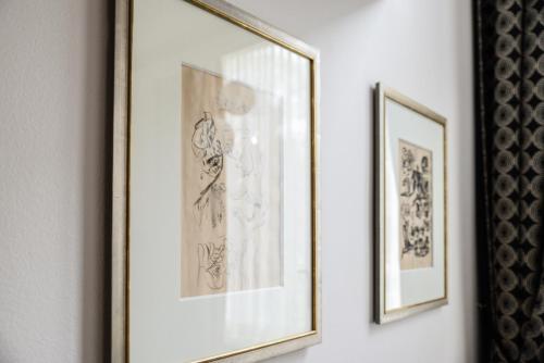 Ambassade Hotel - image 8