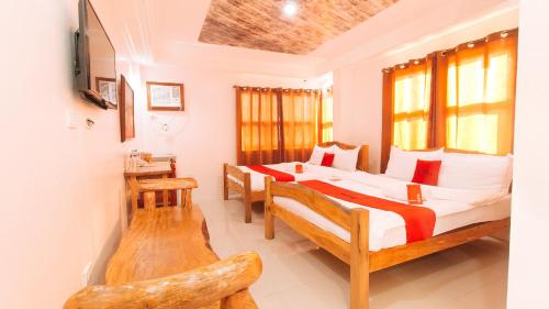 RedDoorz Plus @ Jollydays Hotel Nueva Ecija, Pantabangan