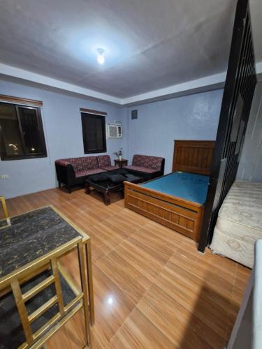 Minalungao Jonahs Transient in San Leonardo