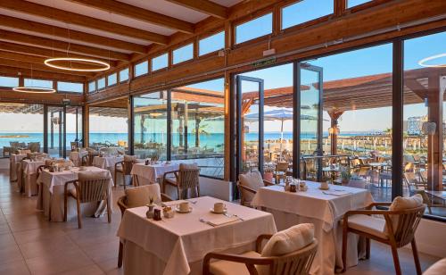 Universal Grand León & Spa