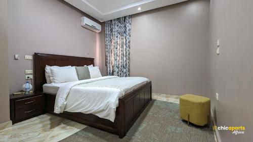Premium apart in city centre with fitness - image 3