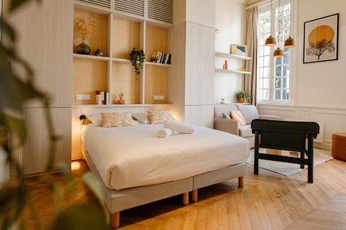 Double Room with Private Bathroom image 10