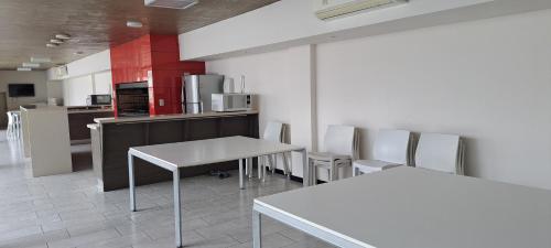 One-Bedroom Apartment image 2