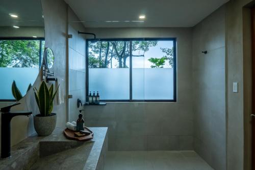 632157771 Koora Monteverde a Cloud Forest Hotel by Sandglass