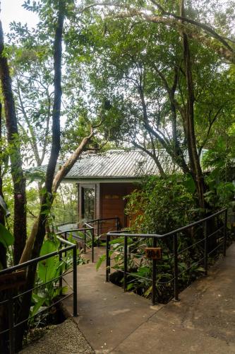 632160360 Koora Monteverde a Cloud Forest Hotel by Sandglass