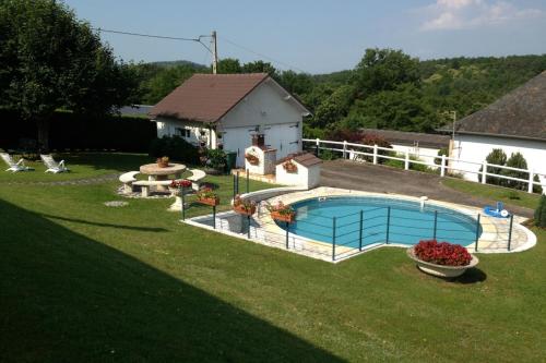 Villa Pougeol - 6 pers - PiscineBarbecuePétanque gîte à louer Tulle