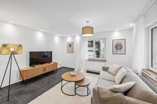 The R Apartment Rheinfall - central free parking in Neuhausen am Rheinfall, Schweiz