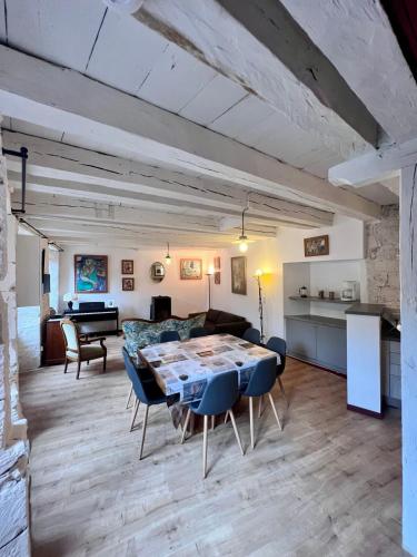 Grande Maison pour 8 personnes - Bourg de Meyssac in 美薩