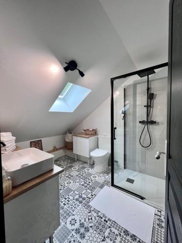 Villa Platon - Jaccuzi - JardinTerrassePétanque, Brive-la-Gaillarde (foto 7)