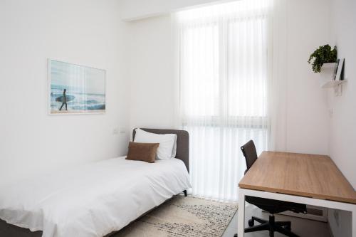Apartment with Balcony image 10