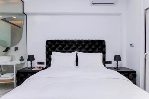 Velvet Escapes Room Type - Deluxe One-Bedroom Apartment
