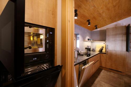 virtuve, Haus MUMO in Luggau