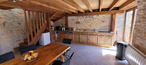 virtuve, Séjour à la campagne en Périgord Noir (Sejour a la campagne en Perigord Noir) in La Cassagne