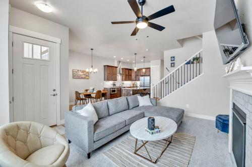 Lovely Townhome at the TPC Golf Course