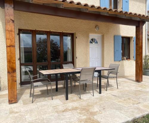 Létesítmények, Maison proche centre village in Grignan