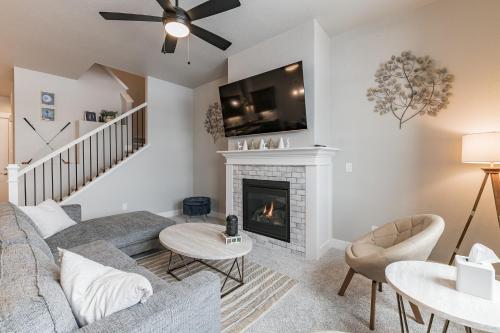 Lovely Townhome at the TPC Golf Course thumb 3