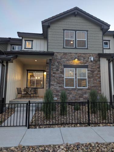 Lovely Townhome at the TPC Golf Course detail