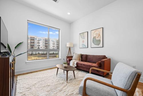 Modern Studio and 1BR Apartments in Charlottes Vibrant LoSo Neighborhood Modern Studio and 1BR Apartments in Charlottes Vibrant LoSo Neighborhood