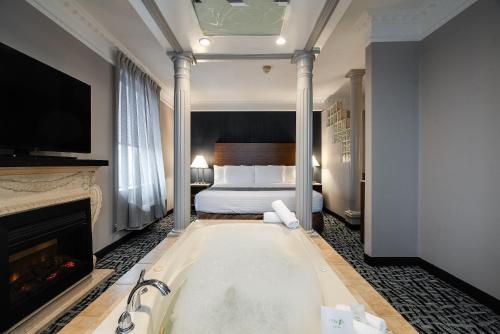 cadă fierbinte, Monte Carlo Inn Toronto West Suites in Mississauga (ON)