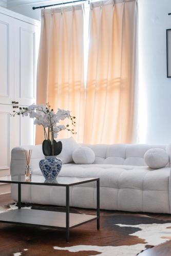 Gorgeous Notting Hill Victorian Studio - image 8