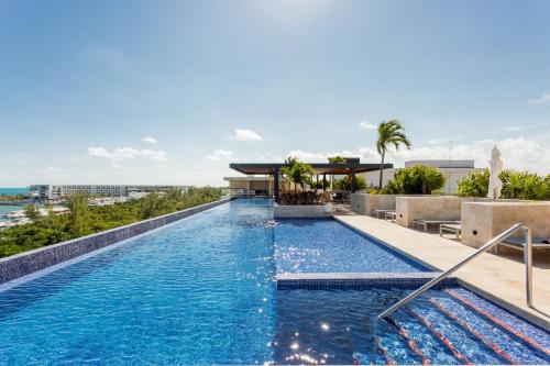 Luxury 2-Bedroom Apartment with Beach Club Access, Cancún (Foto 7)