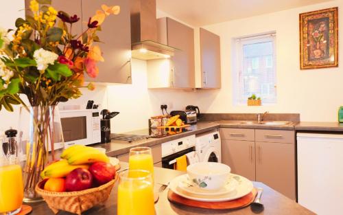 ห้องครัว, Barn Fold House with Parking, Garden, Wi-Fi in ลอว์ลีย์