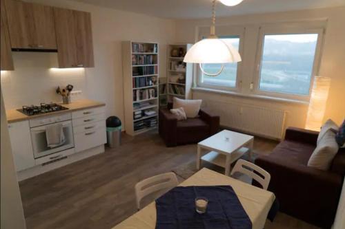 Spacious apartment with amazing castle view, Bratislava (fotografie 7)