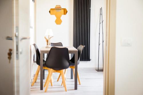 Yellow room, Pise (photo 8)