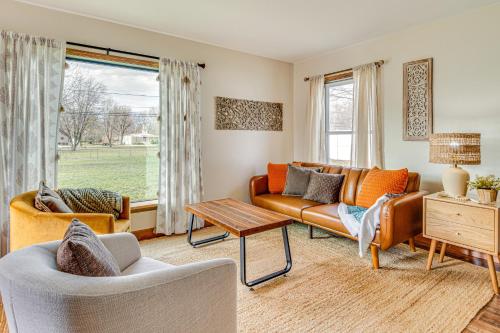 . 17 Mi to Brookville Lake: Home w/ In-Unit Laundry
