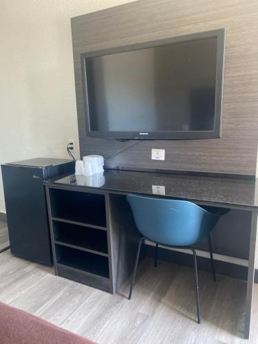 Motel 6-San Bernardino CA - North - image 13