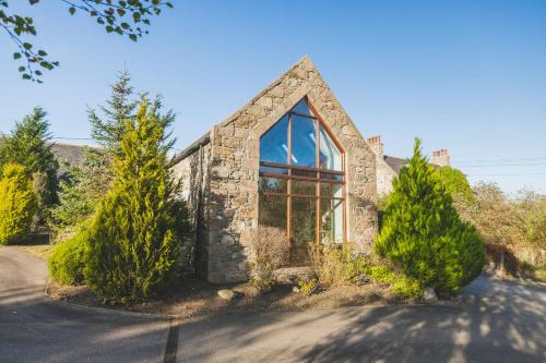 Stunning Country House - Cinema, Games Room & Hot Tub in Inverurie