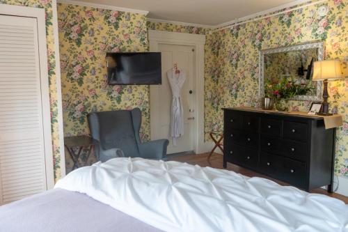 The White Gables Inn - image 8