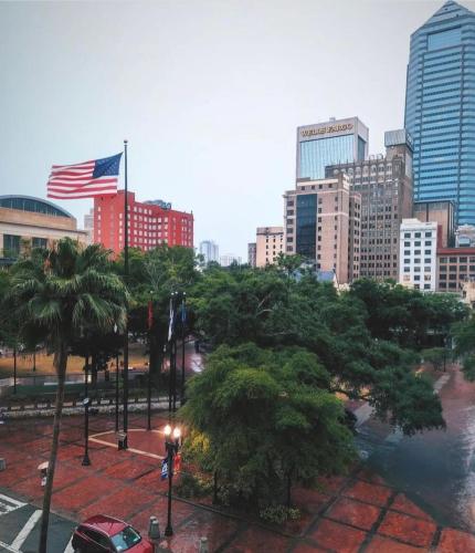 Downtown City View Loft near Florida Színház