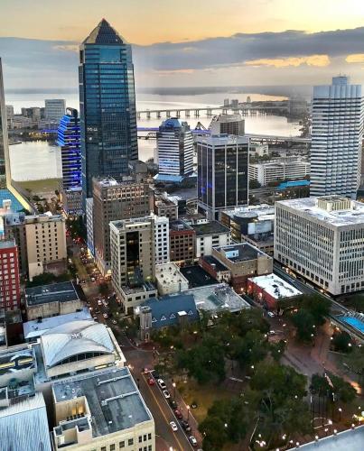 Downtown City View Loft near Florida Színház