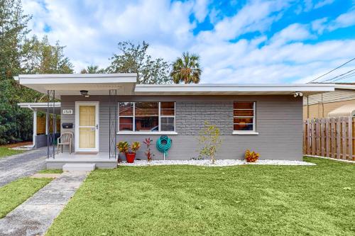 Coastal Holly Retreat