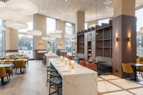 Їжа та напої, ibis Acheres St Germain en Laye in Ашере