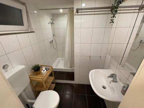 Studio centrally located at Central Station, Düsseldorf (foto 8)