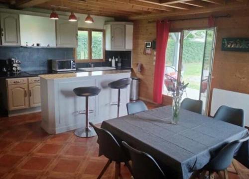 Maison au calme entre Caen et Cabourg in Breville Les Monts