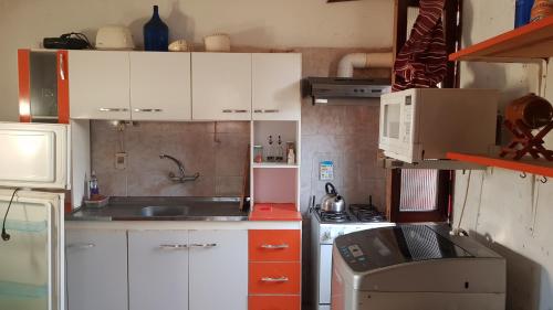 Cabaña para 6 personas en parada 18 (Cabana para 6 personas en parada 18) in Barra del Chuy