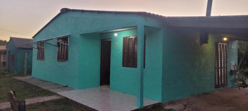 Cabaña para 6 personas en parada 18 (Cabana para 6 personas en parada 18) in Barra del Chuy
