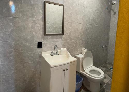 3 bedrooms, 6 beds