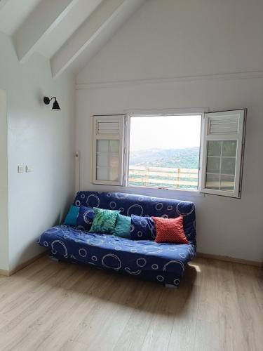 Villa with pool and panoramic view Villa with pool and panoramic view