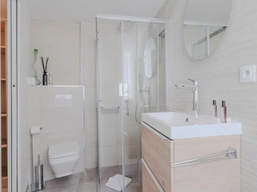 Charming Apt in Central Paris - 1BR 2P -Sébastopol - image 4