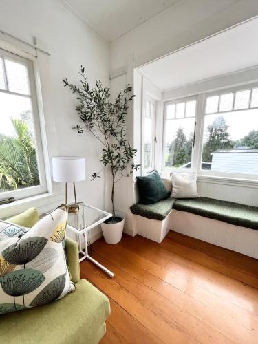 Spacious 6 Bedroom Herne Bay Villa - Close to CBD - Free WIFI, Auckland (fotografie 2)