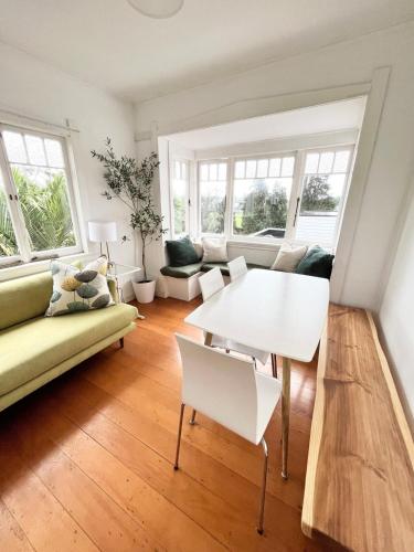 Spacious 6 Bedroom Herne Bay Villa - Close to CBD - Free WIFI, Auckland (fotografie 9)
