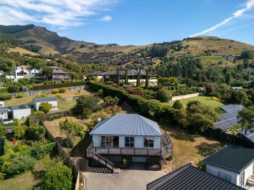 Coastal Outlook - Akaroa Holiday Home
